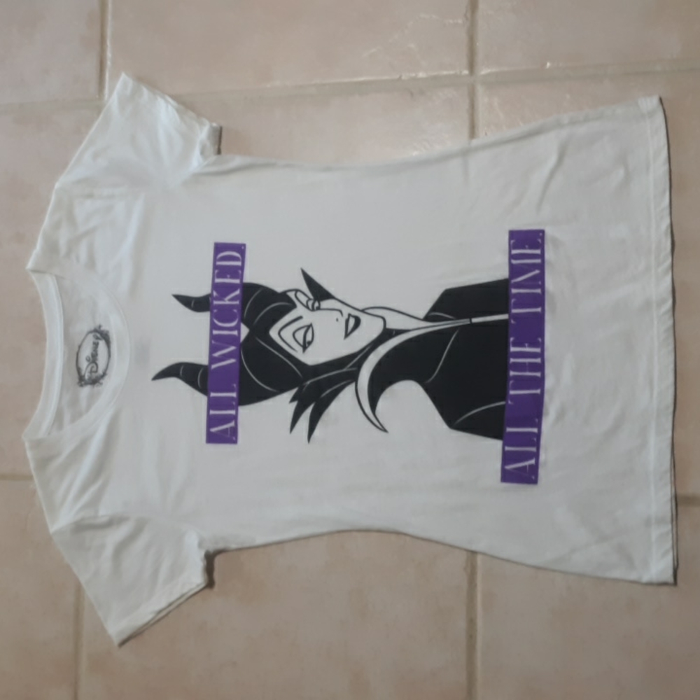 Disney "All Wicked All the Time" Short Sleeve Women's T-Shirt Sz L #107
